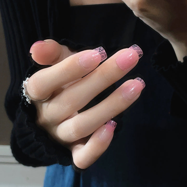 Floral Patterned Press-On Nail Set