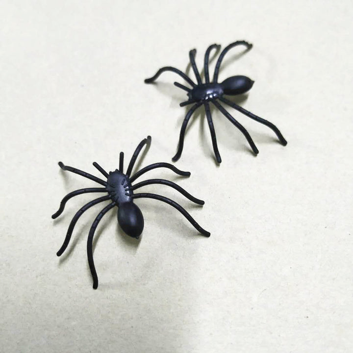 Realistic Spider Figurine Set Kalsten