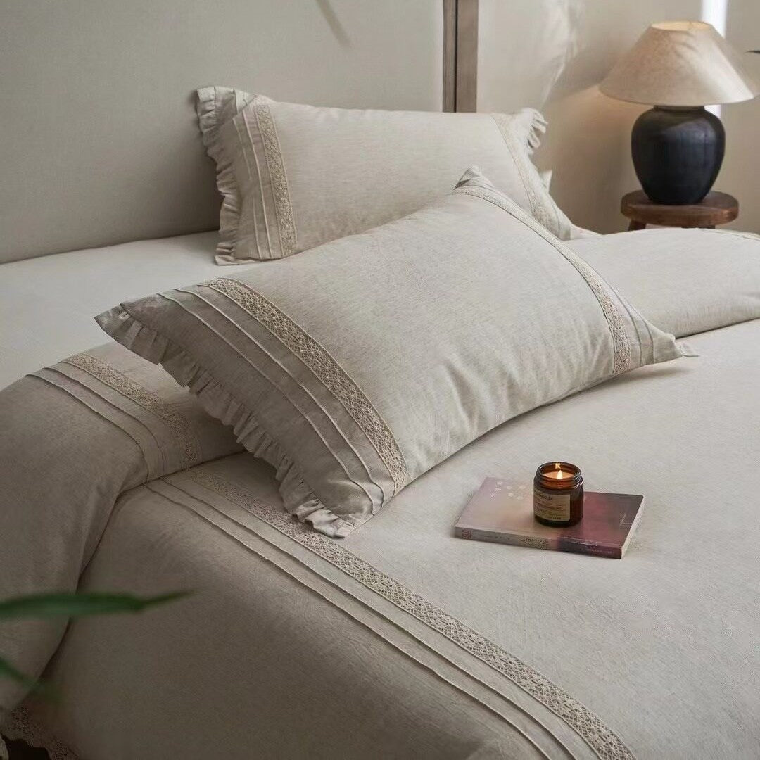 Bedding set in linen look with delicate crochet lace
