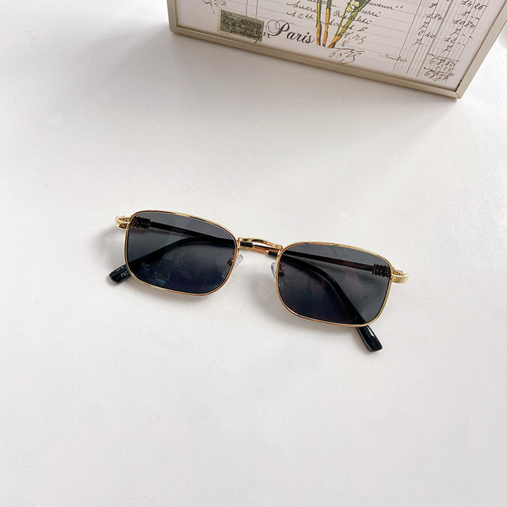Fashionable glasses with square frame Kalsten