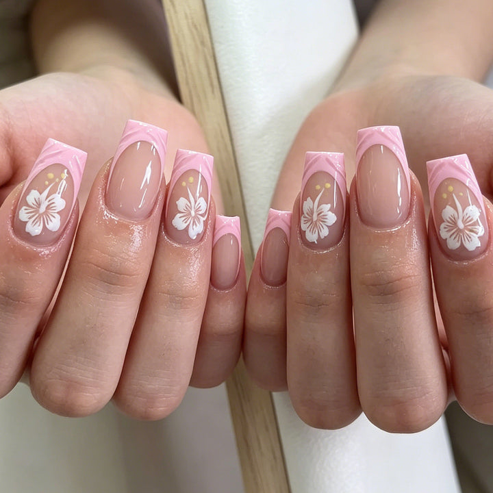 Elegant Floral Nail Art Kalsten