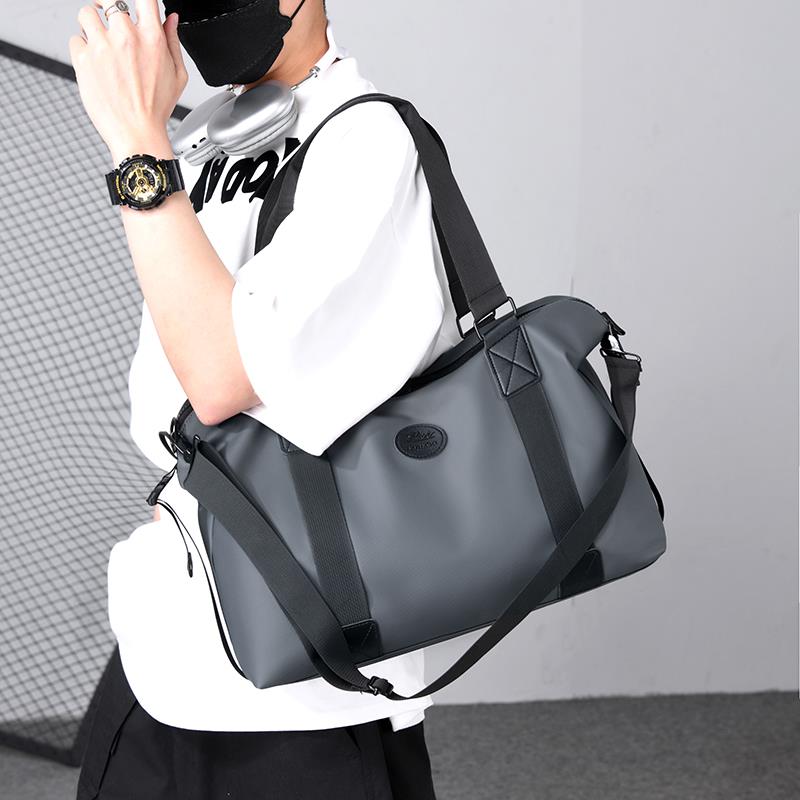 Durable Multi-Functional Weekend Bag