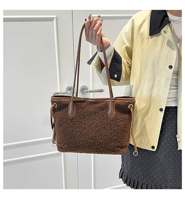 Oversized Faux Fur Tote Bag Kalsten