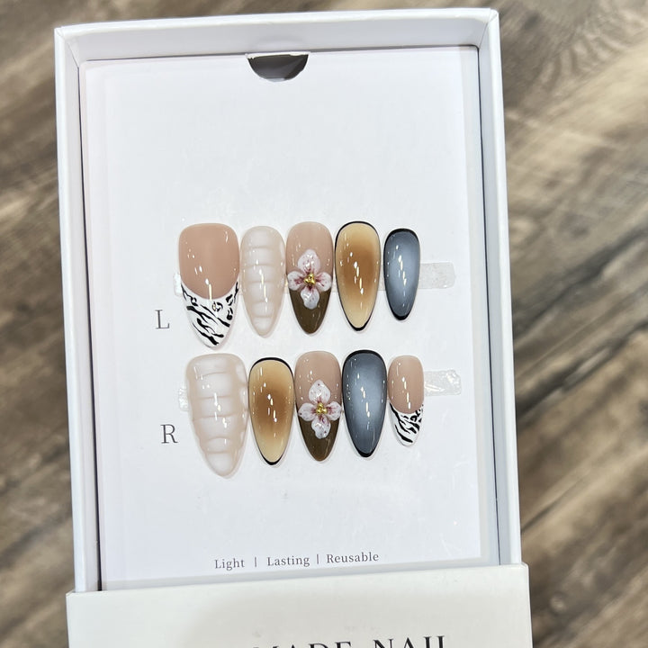 Reusable Press-On Nail Set Kalsten
