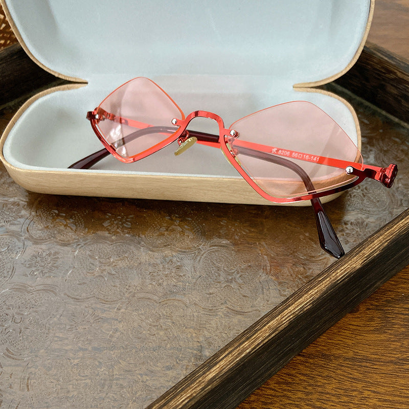 Fashionable Retro Sunglasses in Geometric Design Kalsten