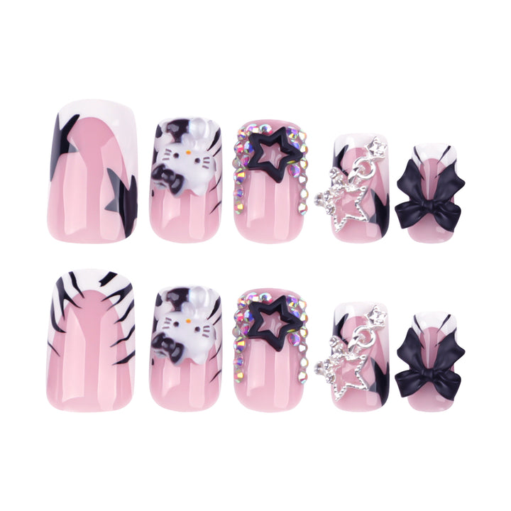 Artful nail extensions with trendy 3D applications Kalsten