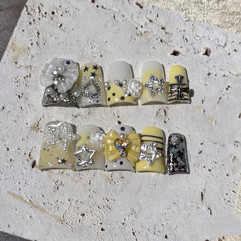 Decorative Star-Embellished Press-On Nail Set