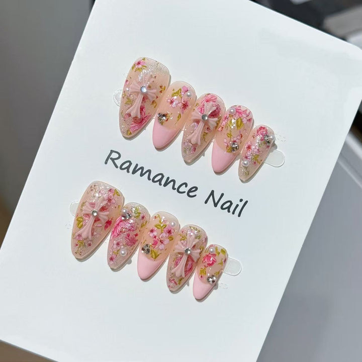 Floral Themed Press-On Nail Set Kalsten