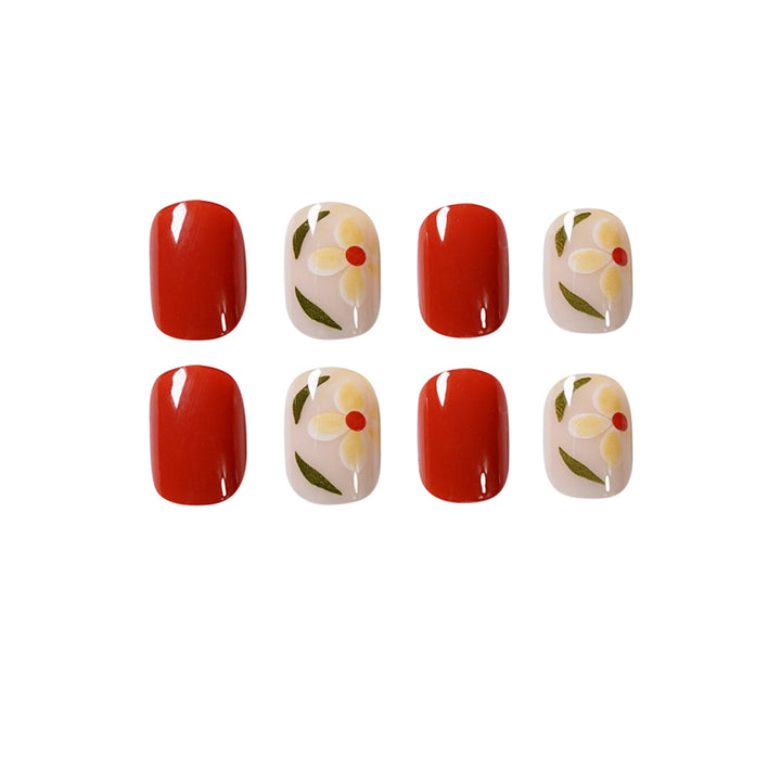 Artistic Nail Art with Flower Motifs Kalsten