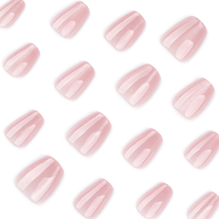 Artful nail art with elegant shimmer effect Kalsten