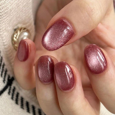 High-gloss nail extensions Kalsten