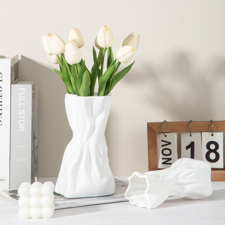 Abstract Wave-Design Decorative Vase Kalsten