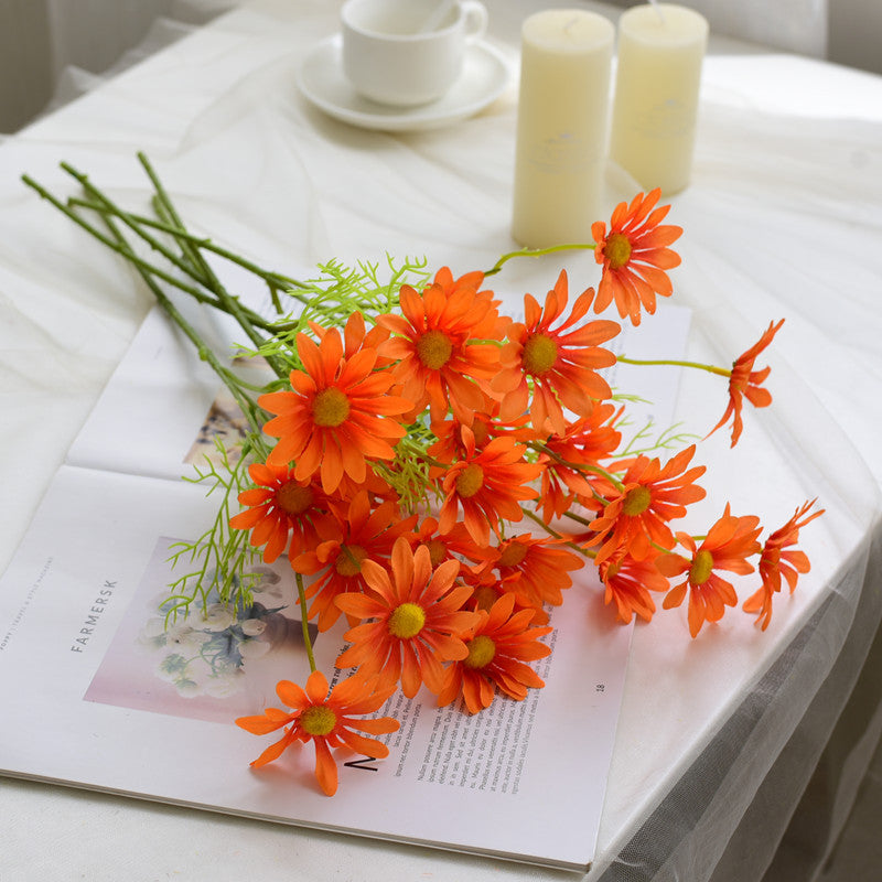 Lifelike Daisy Floral Bouquet