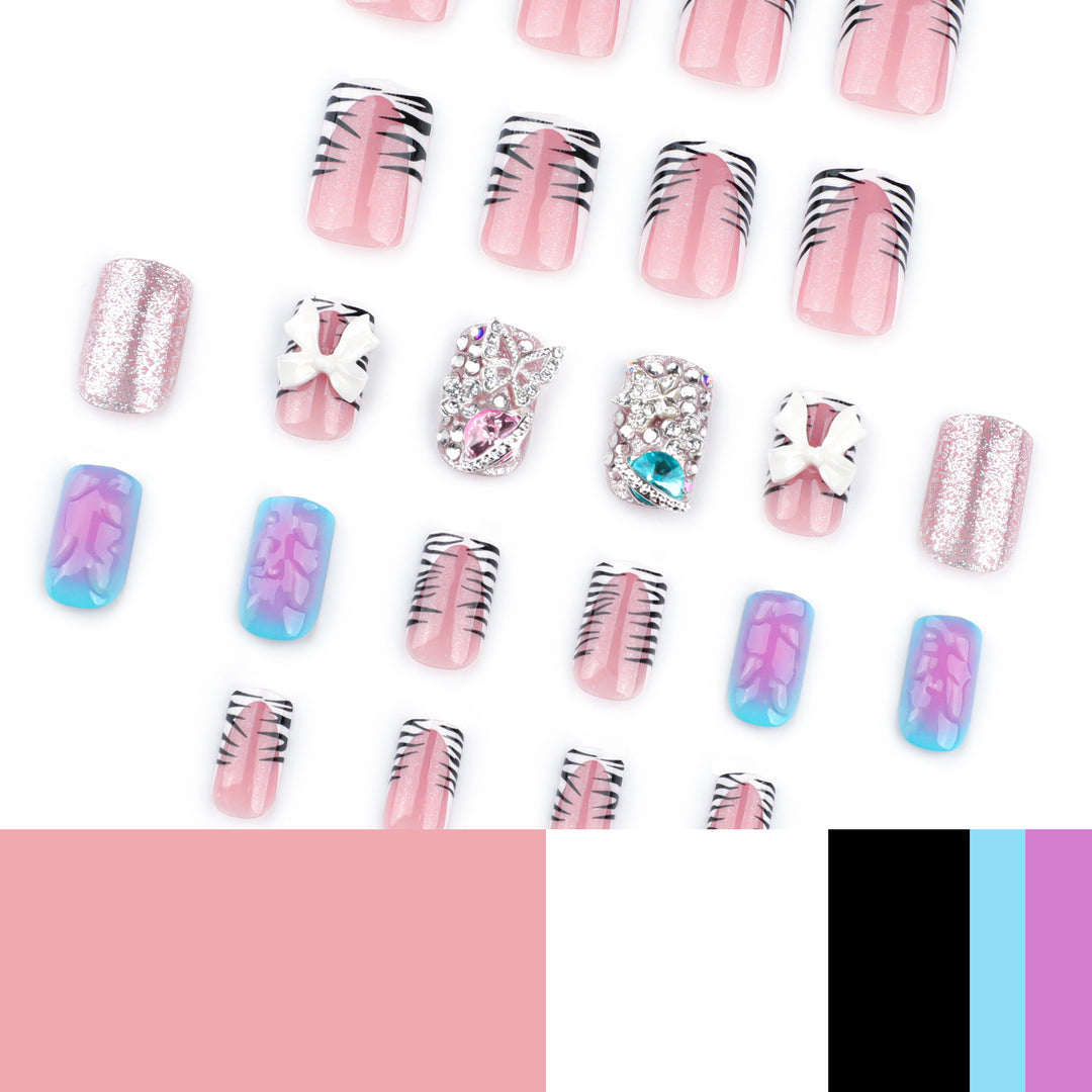 Artistic Nail Art with Glitter and 3D Details Kalsten
