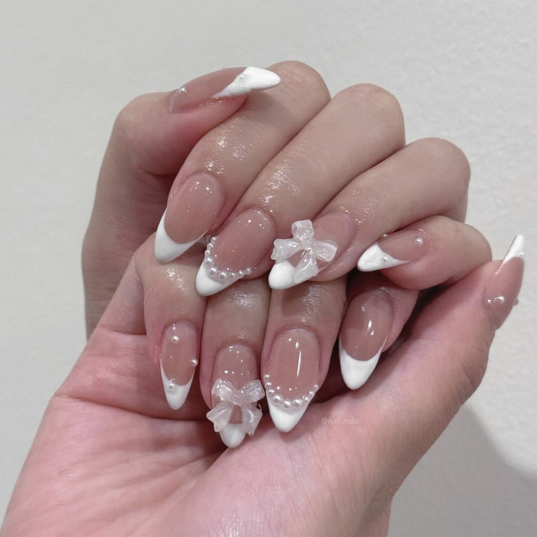 Artificial nail set with luxurious embellishments and sparkling details Kalsten