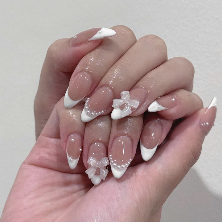 Artificial nail set with luxurious embellishments and sparkling details Kalsten
