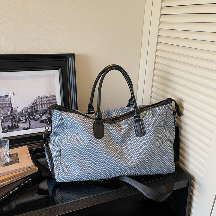 Elegant Travel Bag with Innovative Compartment Design Kalsten