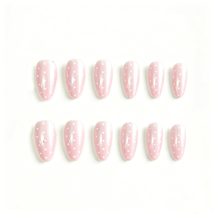 Elegant Almond-Shaped Nail Enhancements Kalsten
