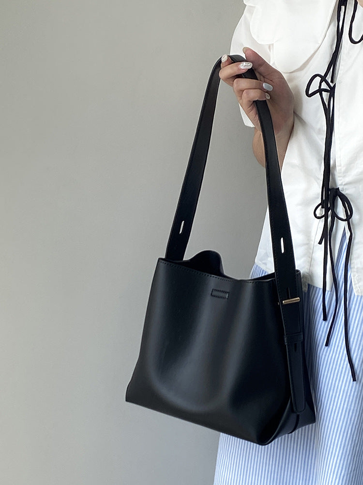 Fashionable everyday bag with adjustable shoulder strap Kalsten