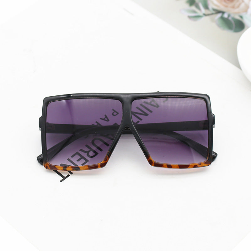 Women's Oversized Sunglasses in Fashionable Geometric Design Kalsten