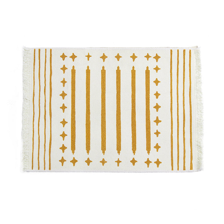 Woven rectangular table set made of cotton blend with central diamond band