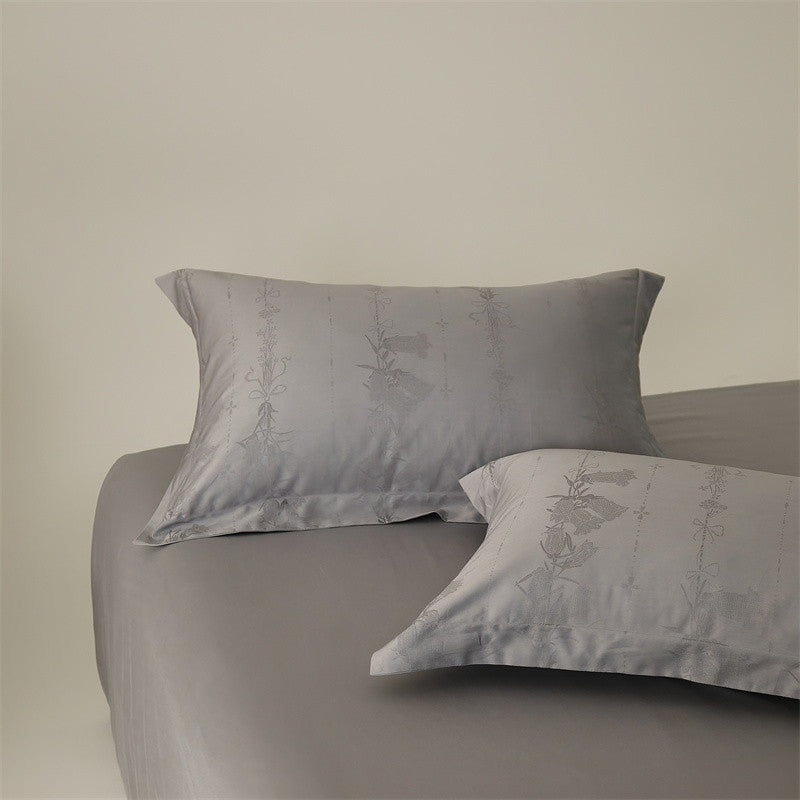 Elegant Satin Bedding Set Kalsten