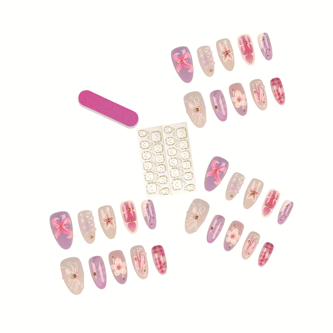 Artfully Designed Nail Tips