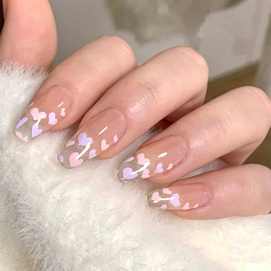 Artful Nail Art with Heart Pattern Kalsten