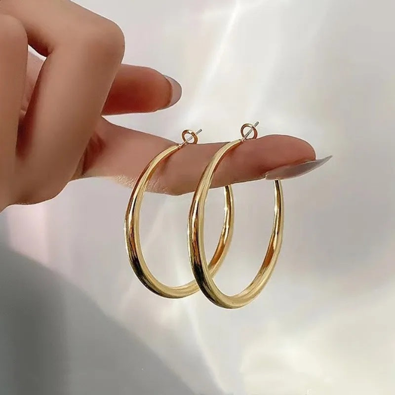 Fashionable Geometric Hoop Earrings Made of High-Quality Metal Kalsten