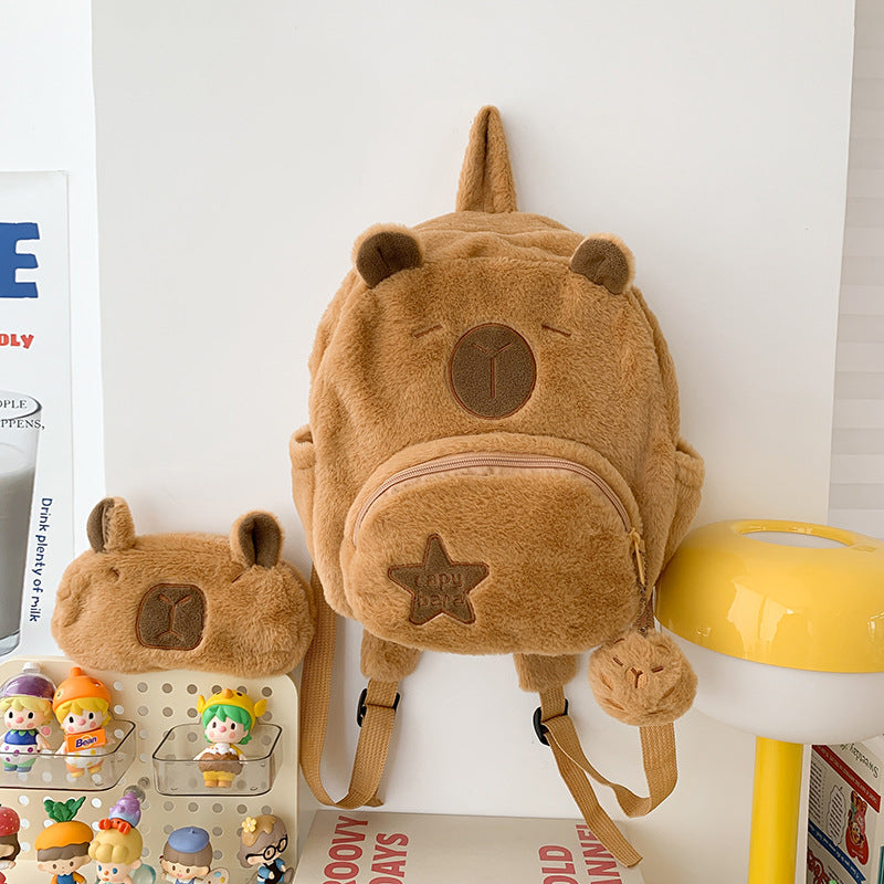 Plush backpack with animal motif and practical compartments Kalsten