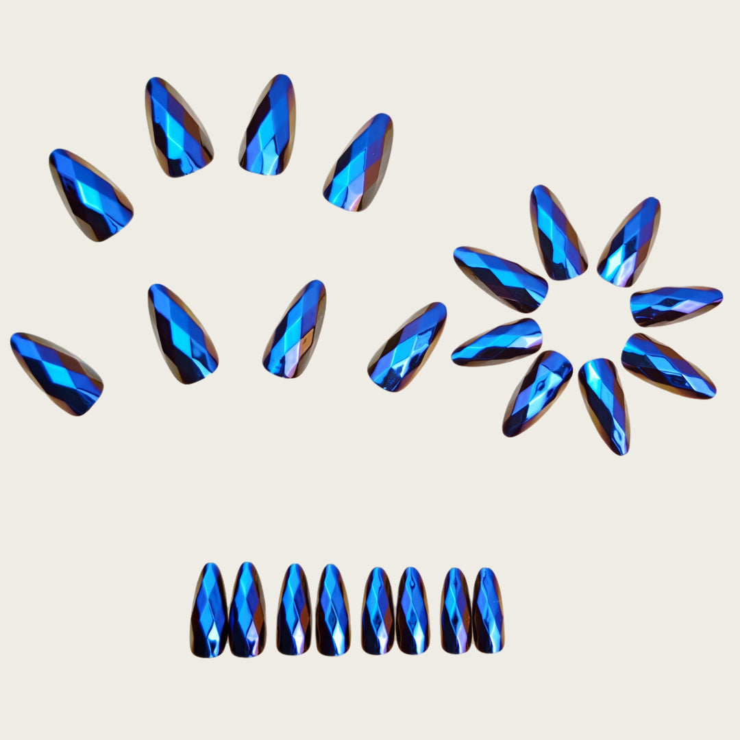 Artificial nails with faceted design Kalsten
