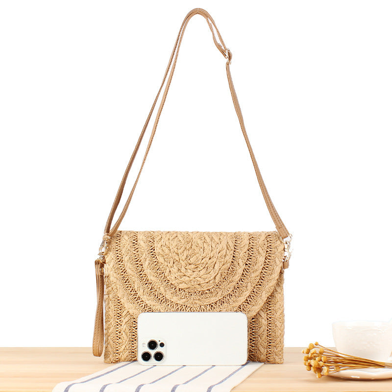 Shoulder bag made of high-quality woven natural material with elegant wave pattern Kalsten