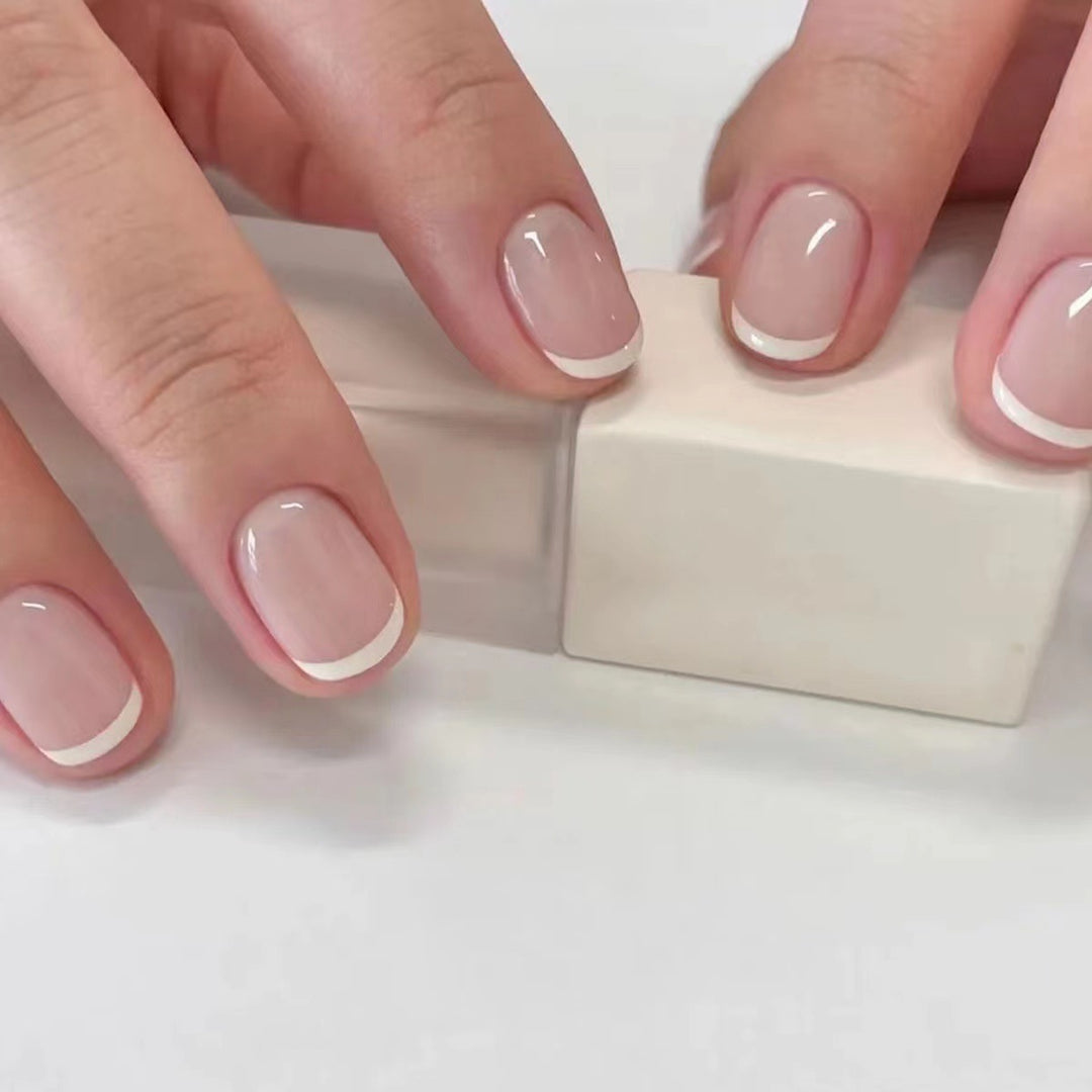 Nail art set with elegant French design Kalsten