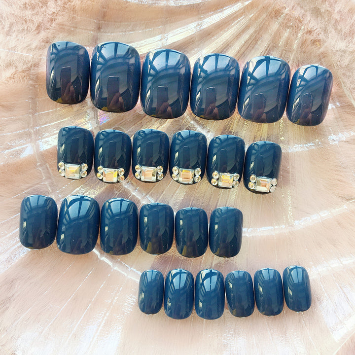 Elegant Press-On Nail Tips with Rhinestone Accents