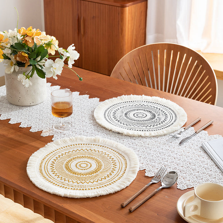 Beef handwoven cotton rug with fringes and graphic ethnic jacquard