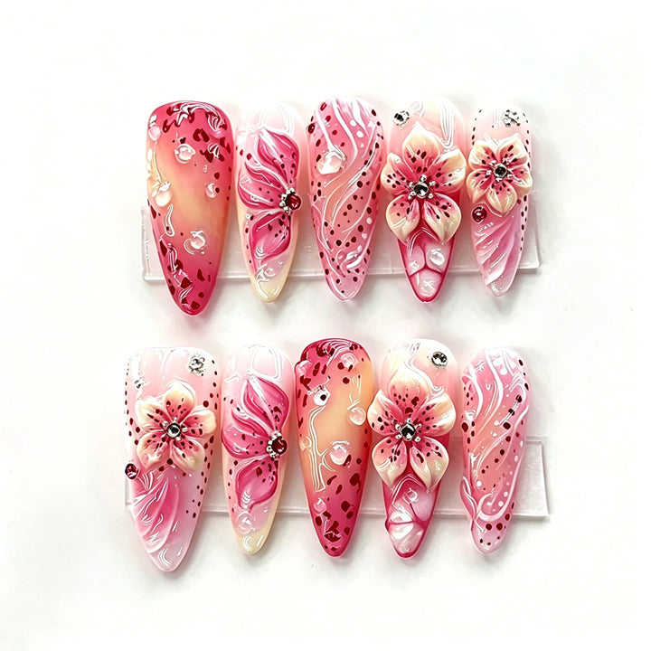 Floral Decorative Press-On Nail Art