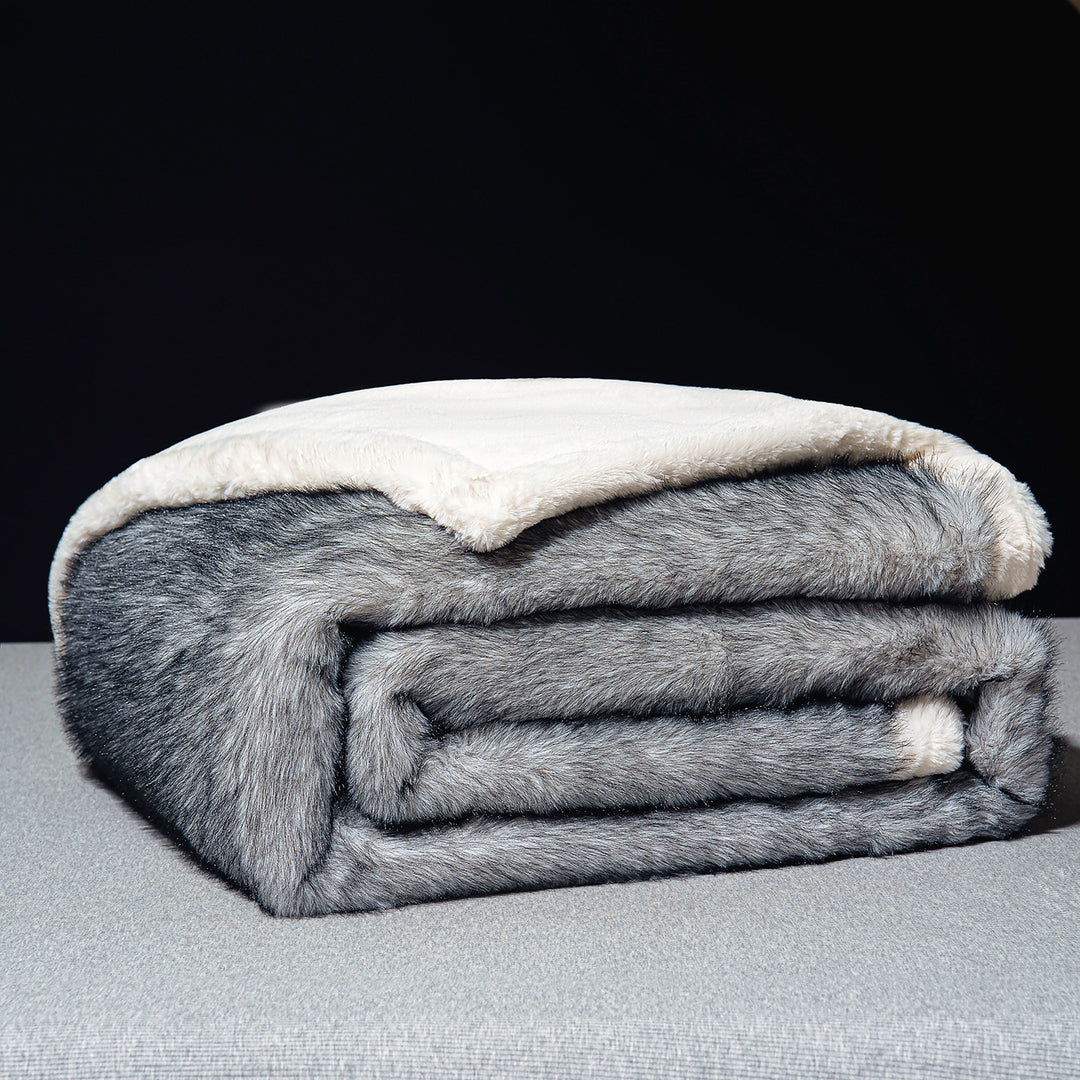 Luxurious Faux Fur Throw Blanket Kalsten 1787118668