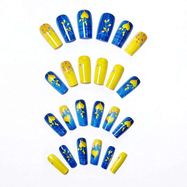 Creative artificial nails with heart design Kalsten