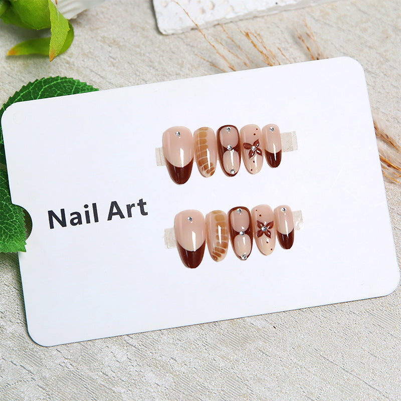 Artificial nails with elegant motif designs Kalsten