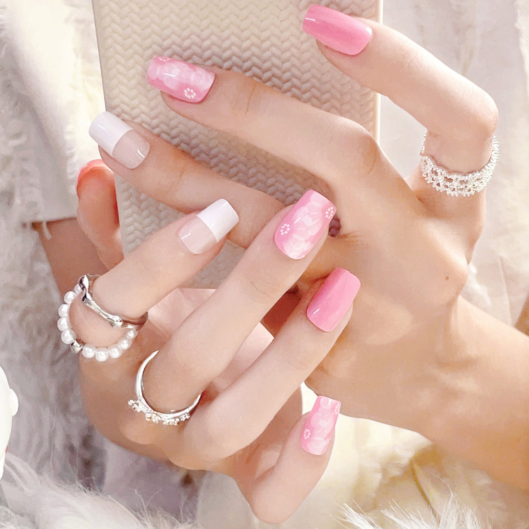 Abstract Floral Press-On Nail Set