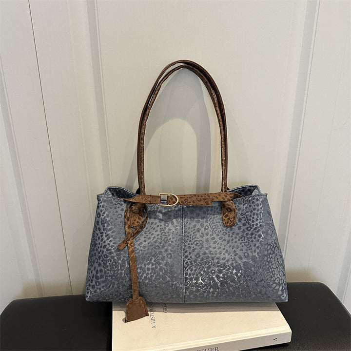 Stylish Cheetah Print Handbag