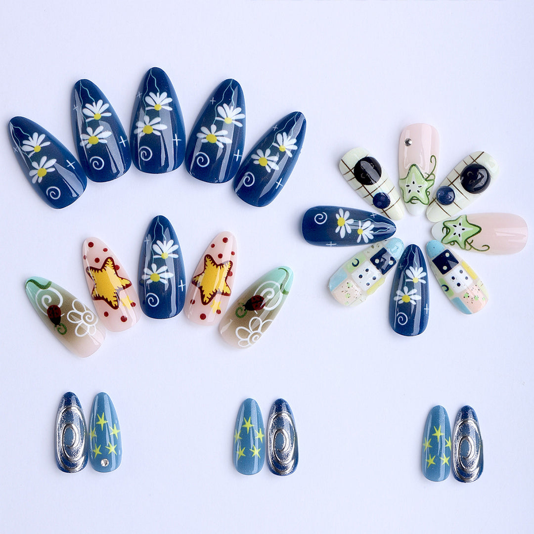 Artificial nails with creative maritime designs and 3D elements Kalsten