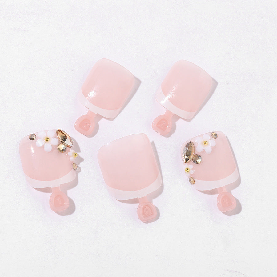Artificial nail set with elegant jewelry details and excellent wearing comfort Kalsten