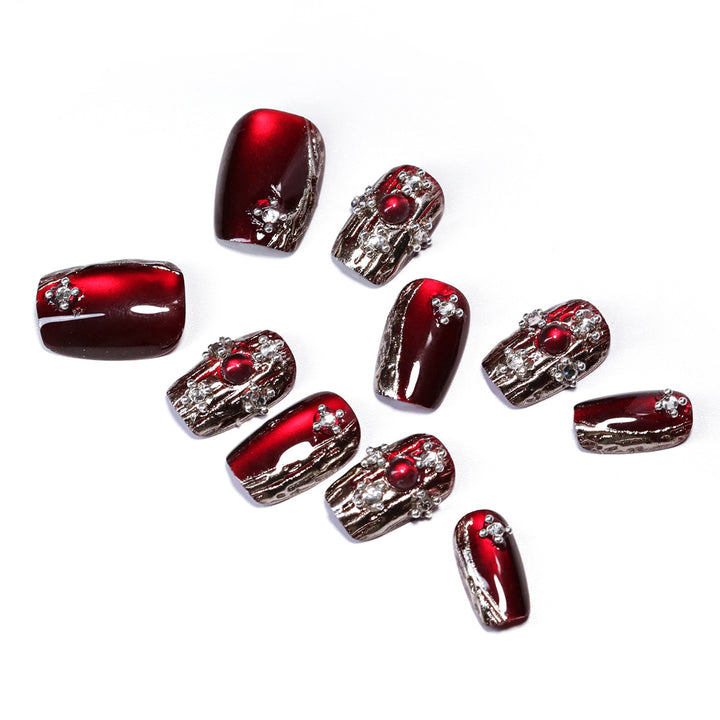 Artistic artificial nails in elegant design with glitter accents Kalsten
