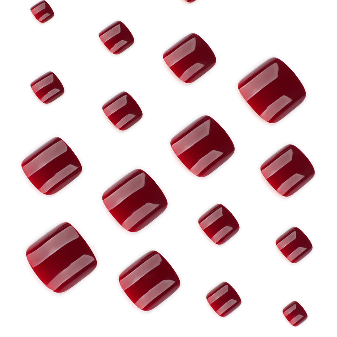 Elegant toenail art in luxurious Bordeaux look Kalsten