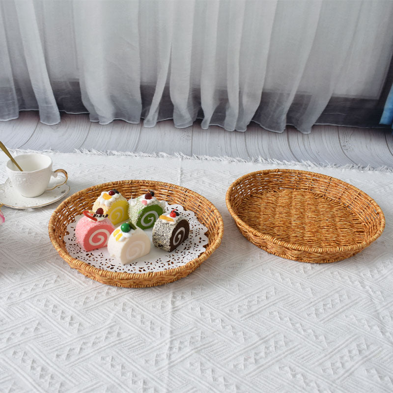 Leaf-Shaped Woven Serving Platter Kalsten