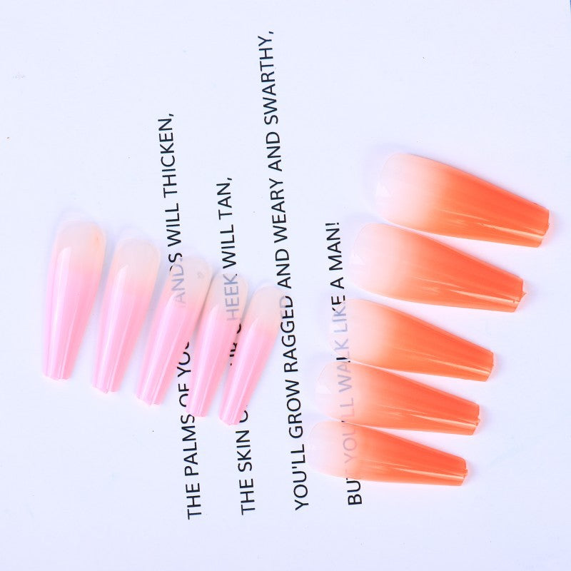 Artificial nails in elegant stiletto design Kalsten