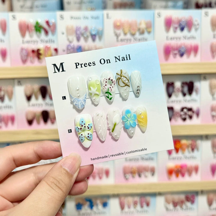 Artistic Floral Design Press-On Nail Set  1791772929