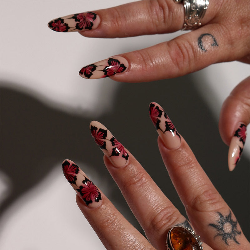Exquisite Floral Design Press-On Nails