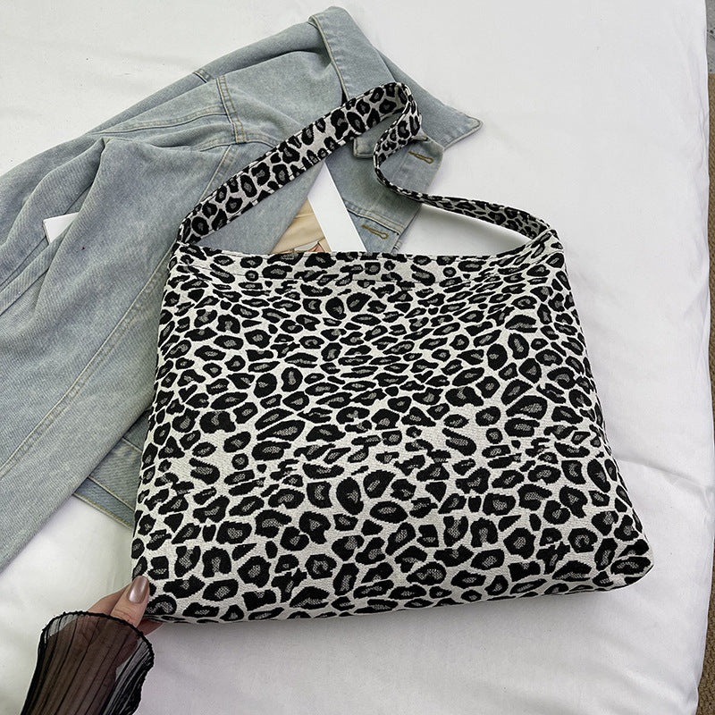 Stylish Leopard Print Shoulder Bag